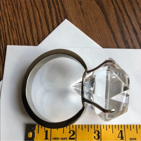 NIB 💍 Desk Paperweight - Diamond Ring (Glass) - Picture 7 of 15